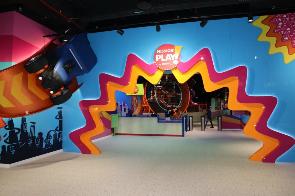 MISSION: PLAY! BERLIN BY MATTEL